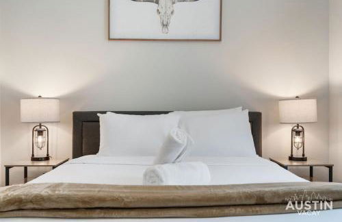 Pool Boxing Gym and Live Music Drinks 2BR 2BA S Austin Condo By Austin Vacay - Foto 14