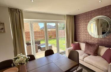 Elysian Escape, modern 5 bedroom house - Photo 10