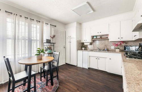 Spacious 4 bedroom home by Melrose and 10 minutes to Hollywood Walk of Fame - Foto 6