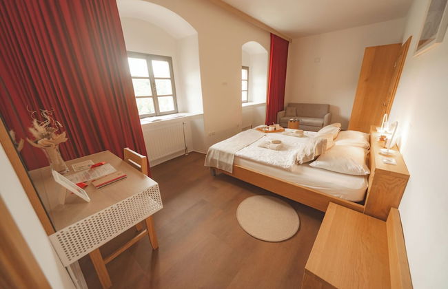 Rooms & Apartments Podsreda Castle - Foto 27