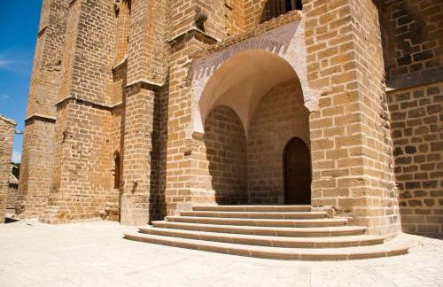 Maravillosa casa con piscina en un pueblo único, Artajona - Navarra - Foto 31