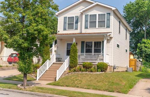 The Beautiful Bayfront Home! - Foto 1