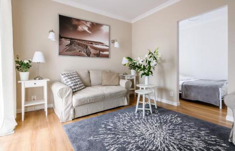 EUROPA22 "TU i TERAZ" Apartament Przytulny CENTRUM MIASTA Tomaszów Maz PARKING gratis EXPRESOWE zameldowanie od 13 - Foto 1