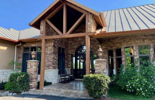 Scenic Hill Country Retreat - Rhino Ranch - Photo 1