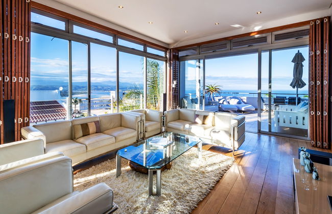 PENTHOUSE 230m2 ON THE SEA - Photo 37