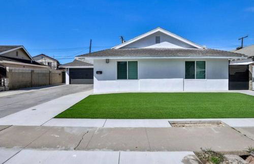 H&H New Built 2023 Hidden Gem Heart of OC 3 Queen Beds - Foto 46