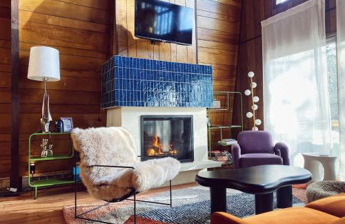 Designer Poconos Chalet I Ski, Skate, Lakes, Family-Friendly - Foto 2