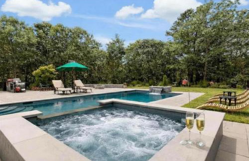 Luxury Hilltop Villa East Quogue - Foto 1