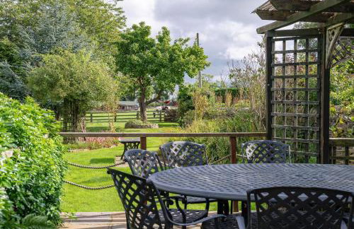 Sun Hill Farmhouse - Photo 44