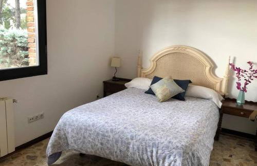 Villa Rana, con amplio jardín, barbacoa y piscina - Foto 8