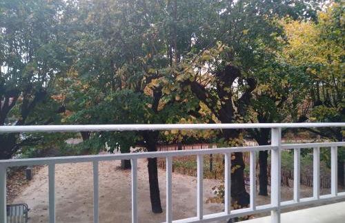 Appartement familiale face à un square arboré - Foto 3