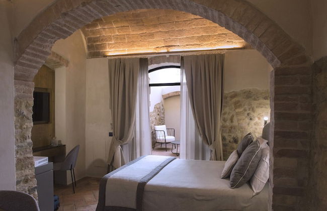 Mormoraia - Photo 22