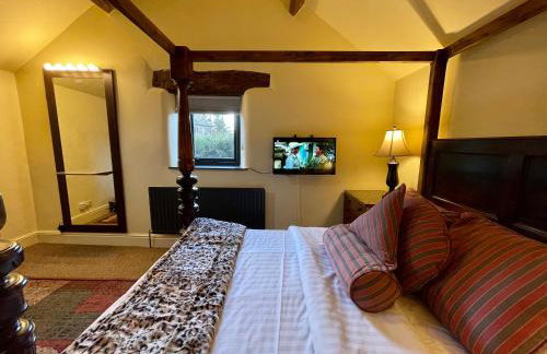 Cosy 2 bedroom apartment, terrace with Hot Tub 8am - 10pm plus private daily use of indoor pool and sauna 1 hour - Photo 14