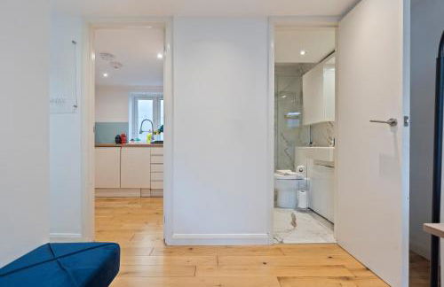 Cosy 1 BED w LOFT Sleeps 6 Close To Stations - Foto 11