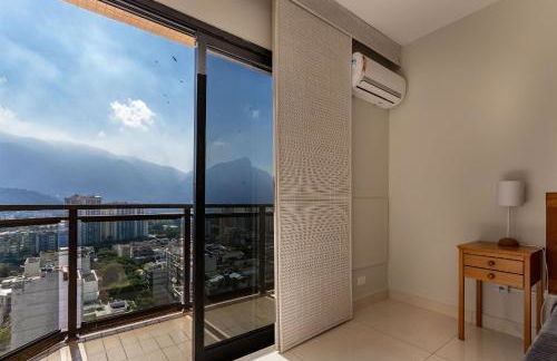 (1806) A 150 Metros da Praia do Leblon com Academia, Arrumação Diária, Vista Mar e Vista para o Cristo - Photo 37