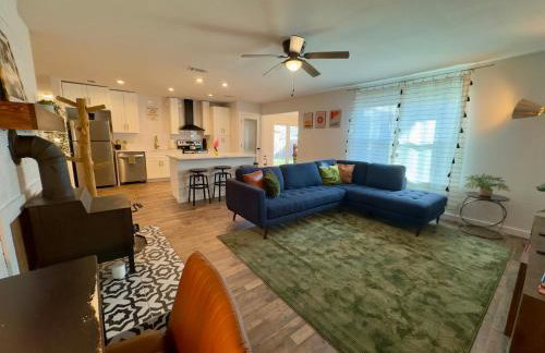 5 Star Stay Large Remodeled Modern 4BR Near UNT and TWU Sleeps 10 - Foto 22