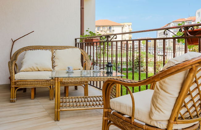 2 Bedroom Apartment in Dafinka Guest House - Photo 24