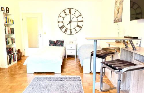 Welcome to Messe! Two-bedroom SmartApartment &Balcony - Foto 3