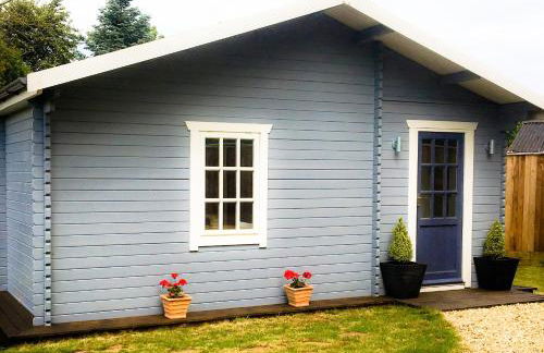 Walnut Tree Lodge - Photo 1