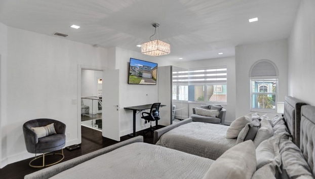 4 Br Designer Home Next To Shul And Community Pool 4 Bedroom Villa - Foto 4, Habitación