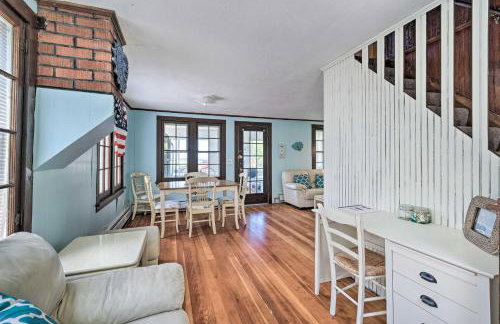 Hilton Lake Getaway w/ Over-the-Water Deck! - Foto 8