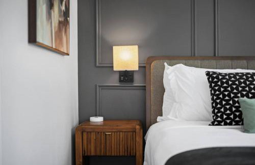 Stunning Penthouse Double King Suite on Butler Street with rooftop deck and free off street parking - Foto 48