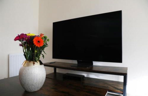 Spacious home with office and double driveway & FREE Wifi By ULTIMATE HOMES AWAY - Foto 36