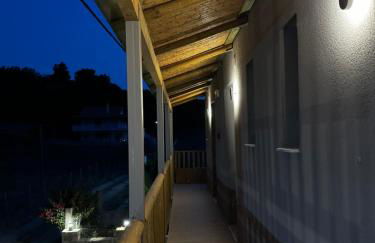 Viento Boutique - Photo 25