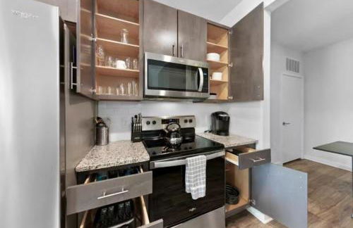 XL 1BR 2-King Beds Near Mayo Pool Gym Workspace - Foto 19