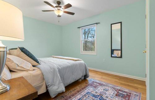 Mountain Views, Hot Tub, Firepit, dog friendly, EV connector - Foto 10