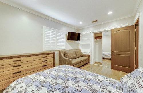 Game Room, Pool! Family Home 25 Mi to Disneyland - Foto 18