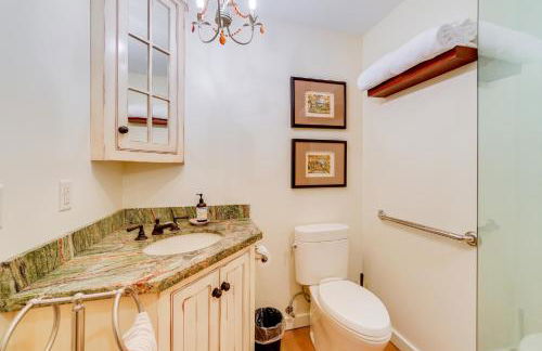 The Barn at Dancing Deer Ranch in Bedford - Photo 23