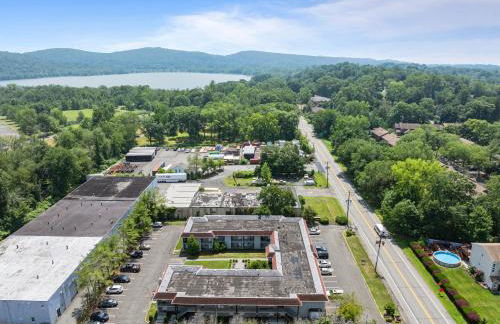 Chic New York Studio with Kitchen - Foto 31