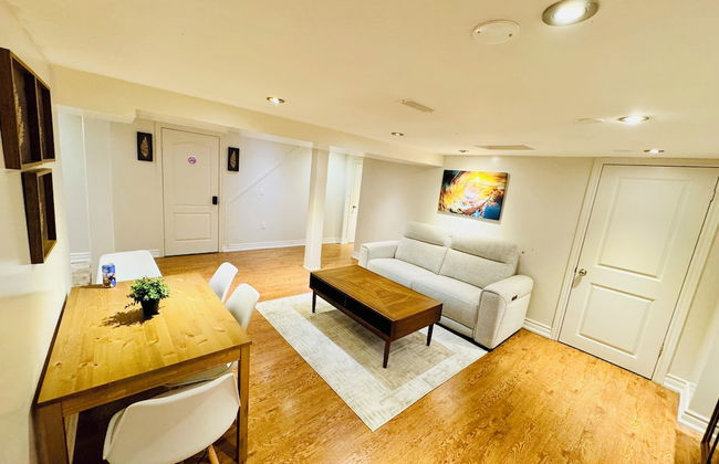 Cozy 2BR Retreat - Comfort & Convenience - Photo 18