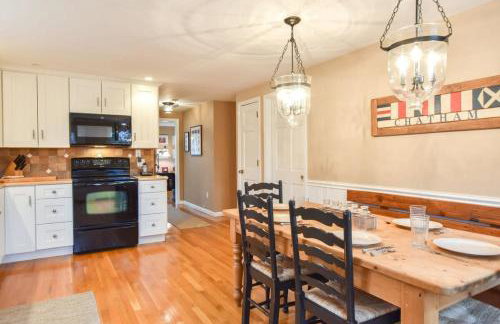 Spacious w Large Outdoor Area Fire Pit - Foto 18