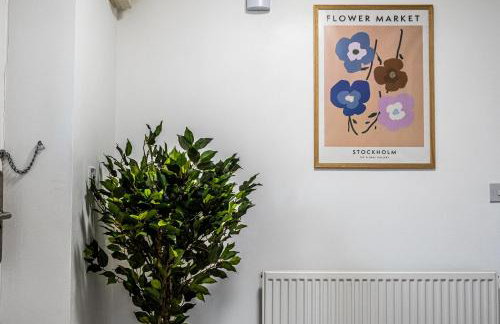 Contractors Retreat 3 bedroom house, sleeps up to 7, free parking - Foto 45