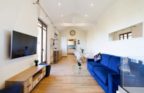 Villa d exception avec terrasse, jacuzzi, vue mer, parking, en plein cœur du village de Eze - Foto 6