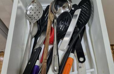 Lindo Apartamento, WiFi Rápido, 2 Banheiros, Suíte, Sala Confortável, Cozinha Completa, Microondas, Entrada Privativa, Perto do Shopping Pátio Matosinhos, 5 min do Centro Histórico - Foto 17