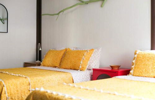 Cozy & Curated w Fire Pit Fireplace & Fast WiFi - Foto 15