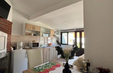 Happy Home LP - Photo 6