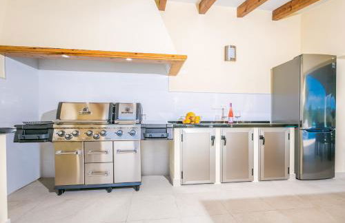 Casa Juana is a modern, luxury, exclusive, 6 bedroom villa. - Foto 53