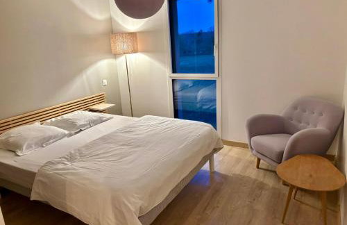 Villa contemporaine avec piscine sur 4000 m2 à Rodez 9 personnes - Foto 26