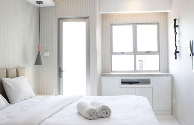 Gorgeous Studio at Mekarwangi Square Apartment with Mountain View - Foto 5