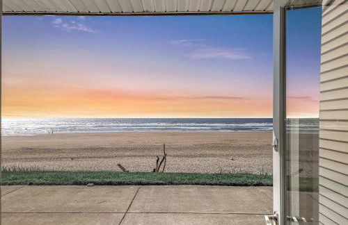 Pool and Hot Tub Ground Floor Studio - Oceanfront - Full Kitchen - Patio - Foto 2