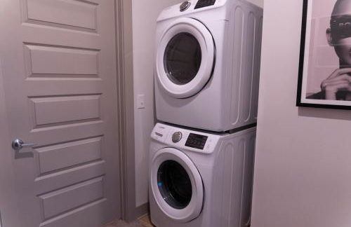 Midtown Condo Sky Deck with Fast WiFi & Free Parking - Foto 26