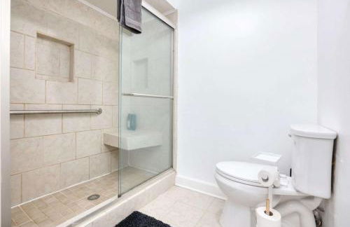 Near Botanical Garden with a Pool Charming on Charing - Foto 32