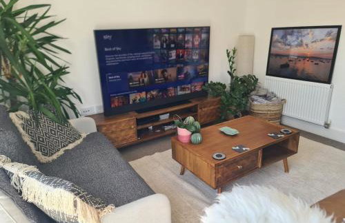 The Snuggery-Hot Tub-Free Parking-Accessible - Foto 24