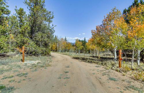 Private Wooded Escape with Scenic Decks in Jefferson - Foto 35