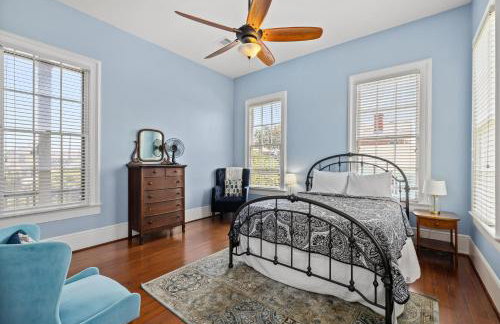 Your 1878 historic Shaw House awaits - Foto 26