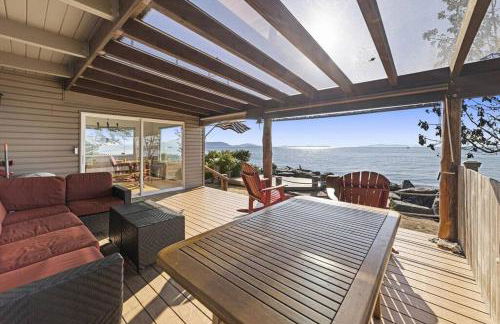 New Beautiful Waterfront at Sandy Point - Photo 22